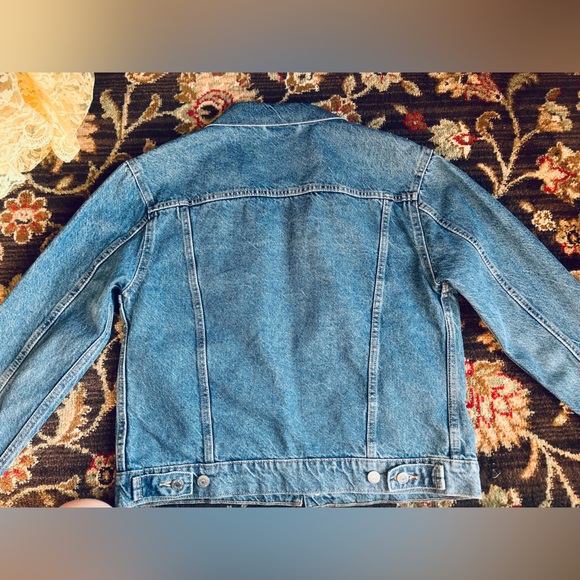 Vintage Levi’s Blue Jean Denim Trucker Jacket w/silver buttons • size Small - Picture 16 of 16